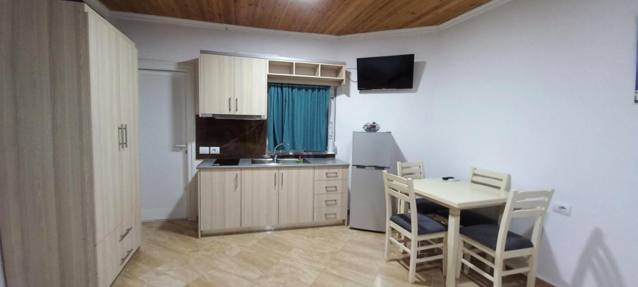 Dian'S Apartments Ksamil Esterno foto