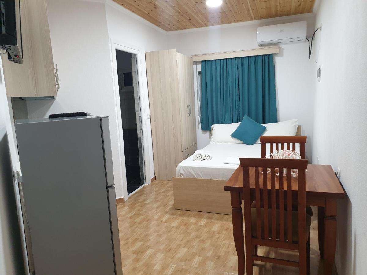 Dian'S Apartments Ksamil Esterno foto